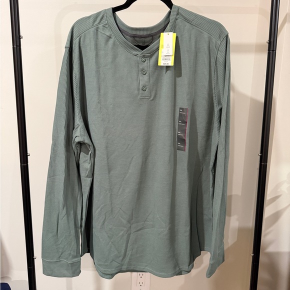 all in motion Other - All in Motion Green Long Sleeve Henley
